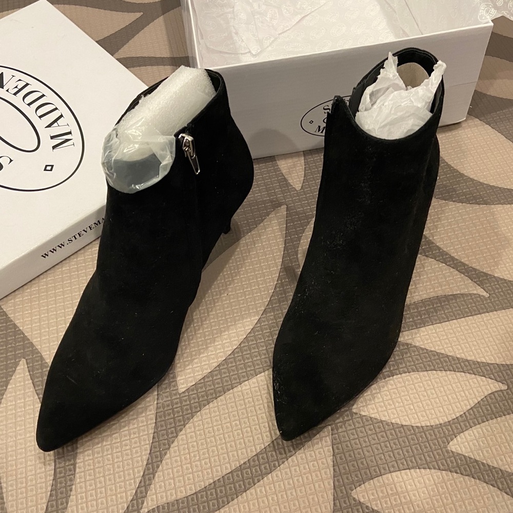 Brand New Steve Madden Kasey Booties.